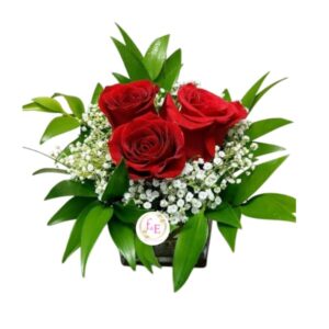 Tres corazones en flor.