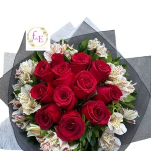Amor en Rosas y Astromelias.