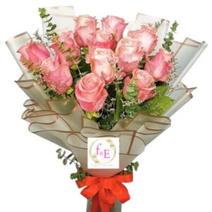 Rosas de Blush & Verde Susurrante.