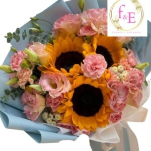 Luz Dorada: Girasoles y Lisianthus.