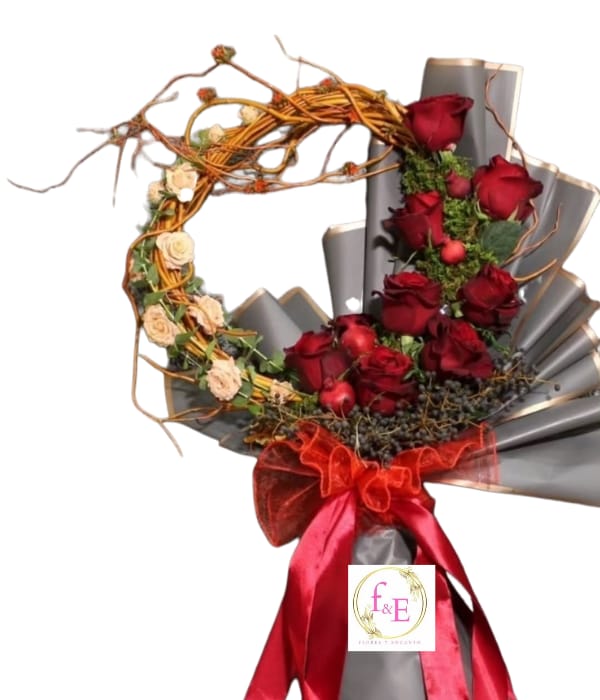 Ramo de Rosas en Diseño Trendy de Tallos Sauce.