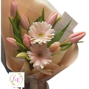 Ternura en Tulipanes y Gerberas.