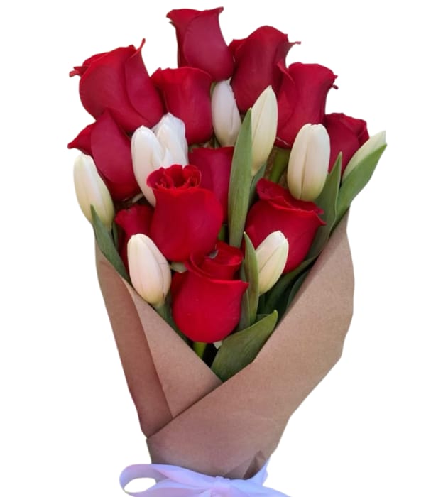 Ramo de Rosas y Tulipanes Elegancia y Color.