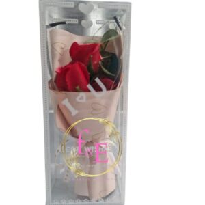 Ramo con Rosas de Jabón Trío en Acetato.