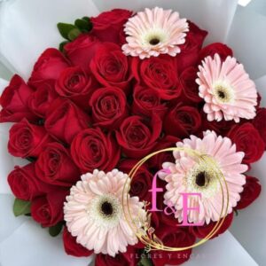 Ramo de Rosas y Gerberas en Armonía.