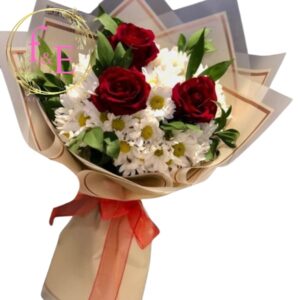 Ramo Susurro de Margaritas y Rosas.