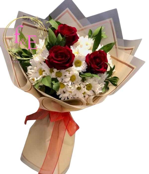 Ramo Susurro de Margaritas y Rosas.