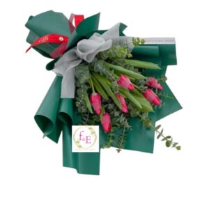 Ramo Encanto Fucsia en Envoltura Deluxe.