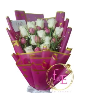 Ramo Delicado Romance Floral.