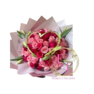 Ramo Exclusivo de 40 Rosas y 10 Tulipanes